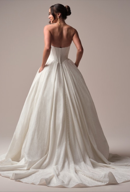wedding-dresses-AT11