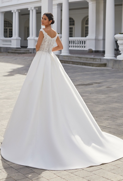 wedding-dresses-BL77