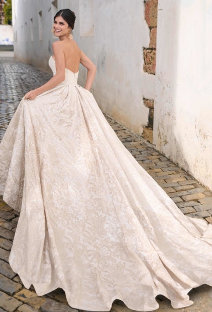 wedding-dresses-BA35