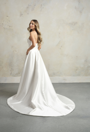 wedding-dresses-AX74