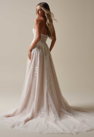 wedding-dresses-AW101