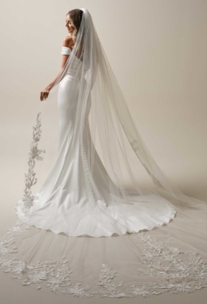 wedding-dresses-AW106