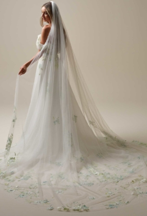 wedding-dresses-AW127