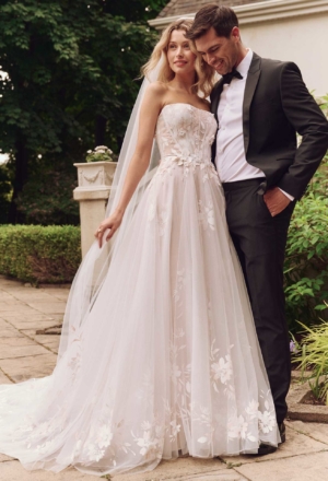 wedding-dresses-AW128