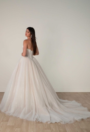 wedding-dresses-AW40