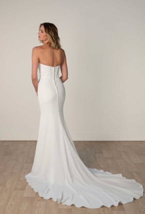 wedding-dresses-AW44
