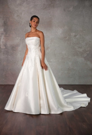 wedding-dresses-AW67