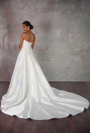 wedding-dresses-AW68