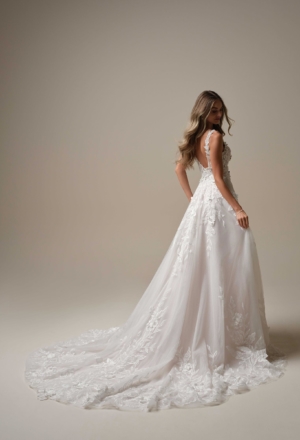 wedding-dresses-AW87