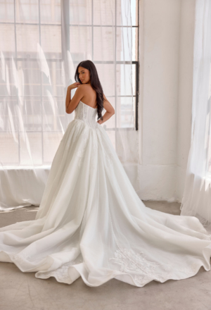 wedding-dresses-AU14