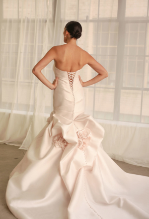 wedding-dresses-AU18