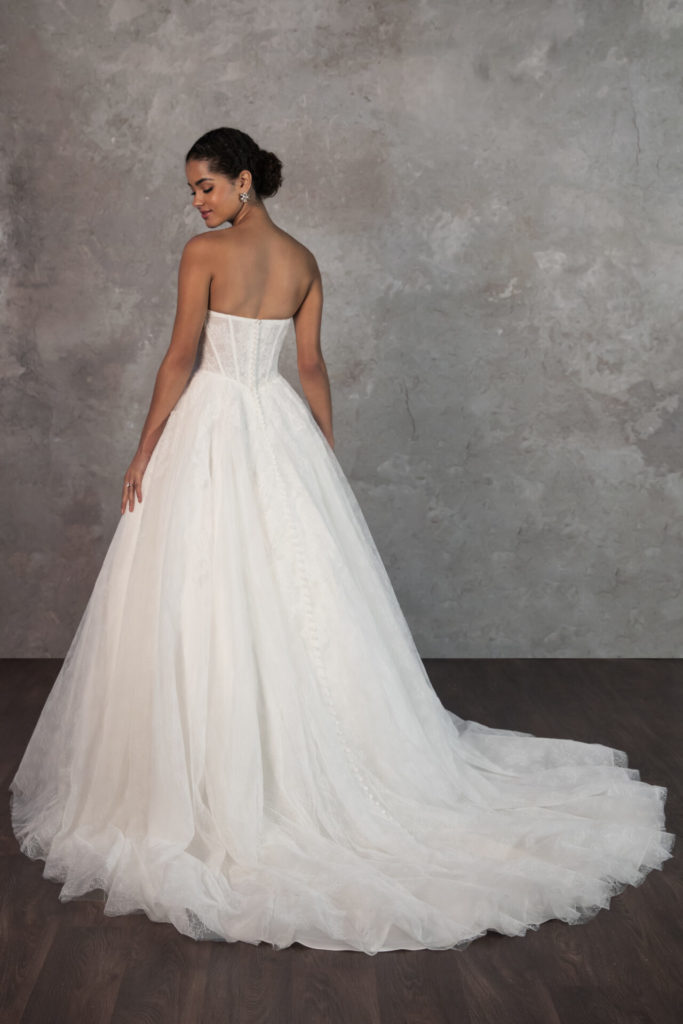 wedding-dresses-AU25