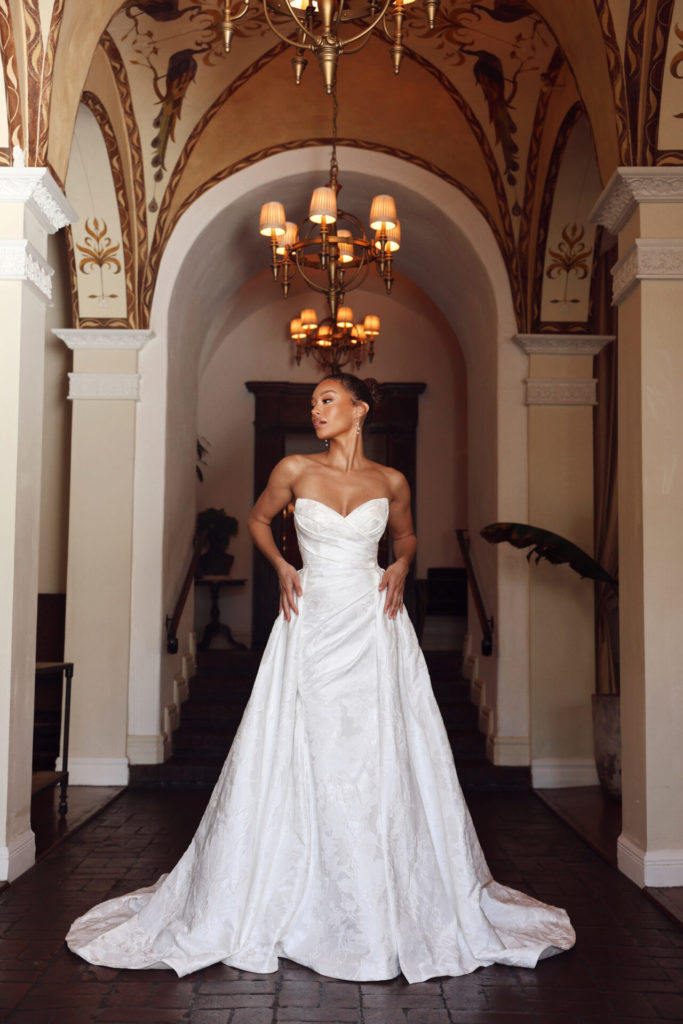 wedding-dresses-AU33