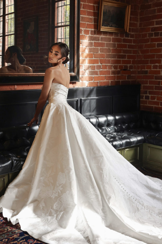 wedding-dresses-AU36