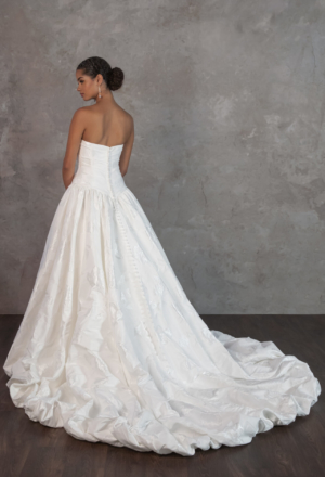 wedding-dresses-AU40