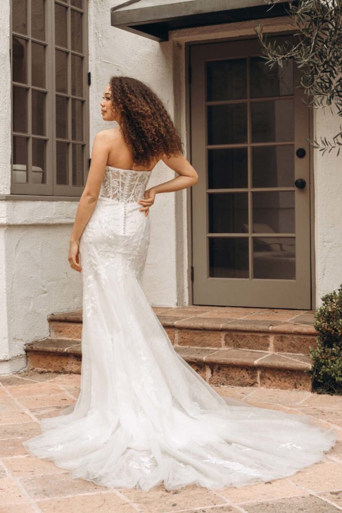 wedding-dresses-AU67